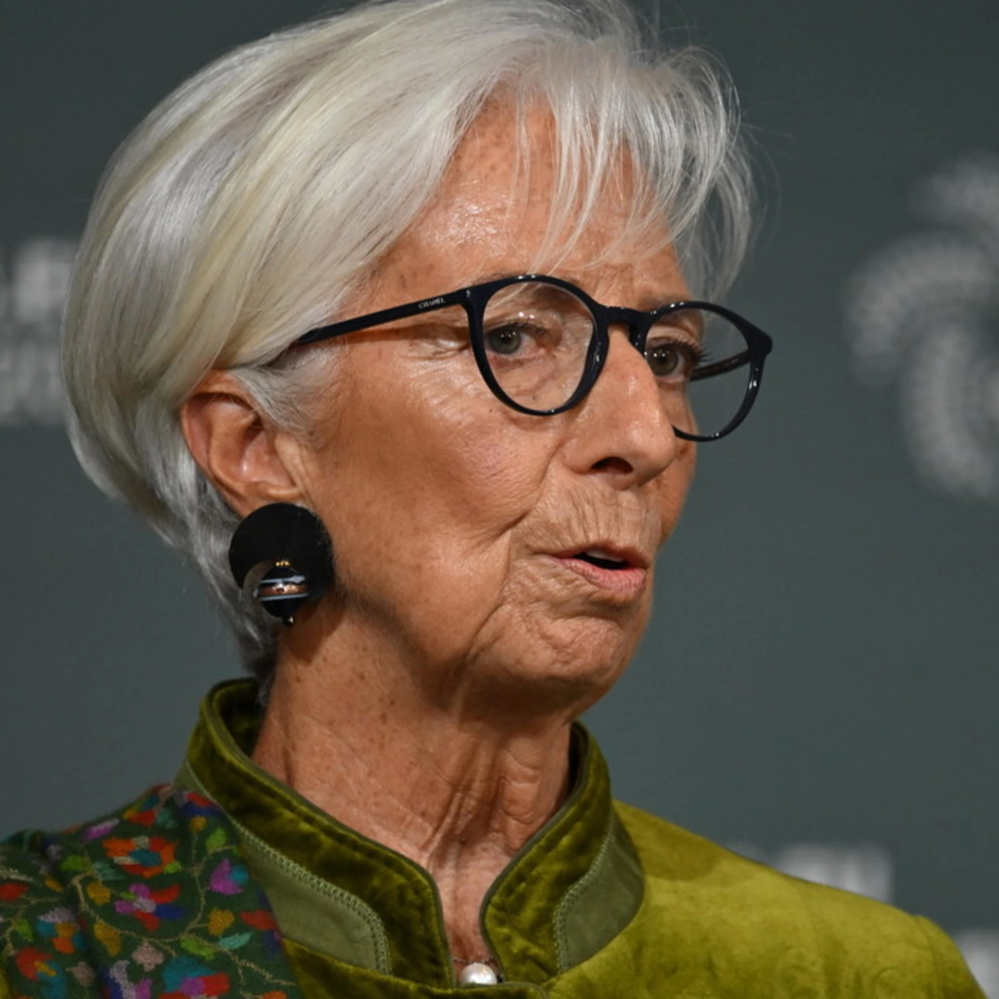 Anche la Bce si è accorta che è in arrivo la tempesta