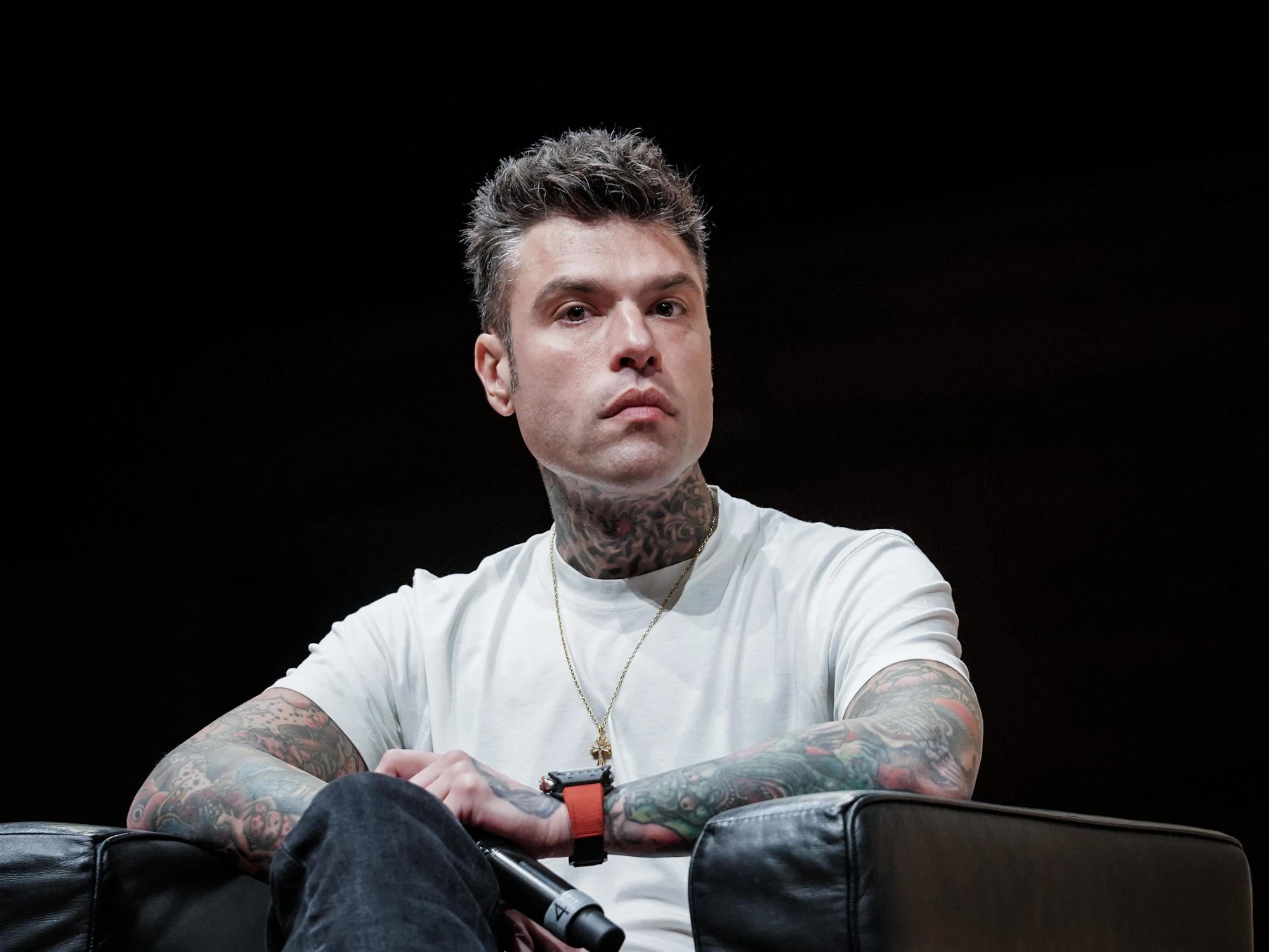 Fedez, il brano contro Sinner: "Purosangue italiano con l'accento di Hitler"