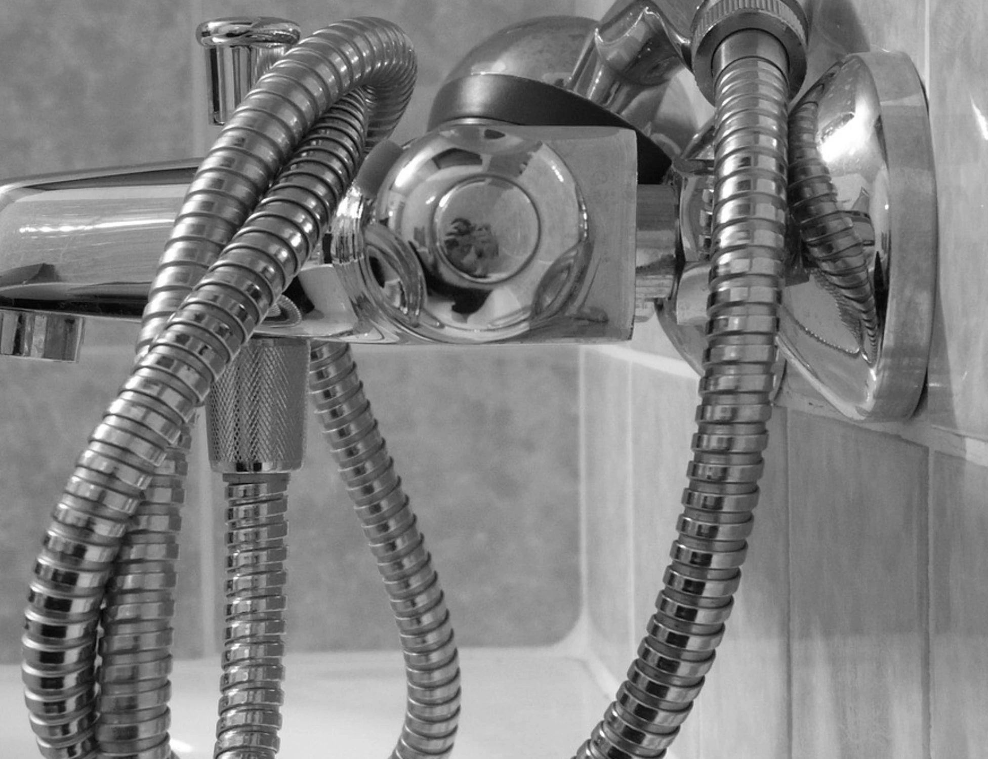 Vicenza, donna trovata morta nella vasca da bagno: cosa l'ha uccisa