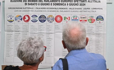 Pd, "Facciamo un neo-diciottenne": un prestanome come premier