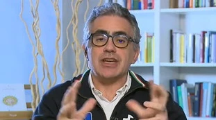 Fabrizio Pregliasco su Andrea Crisanti: "Lockdown a Natale? Anche prima. Qual è il punto di non ritorno"