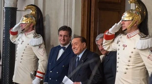 Silvio Berlusconi, "mani libere". Retroscena dal cuore di Forza Italia: la strategia con Conte, Salvini e Meloni