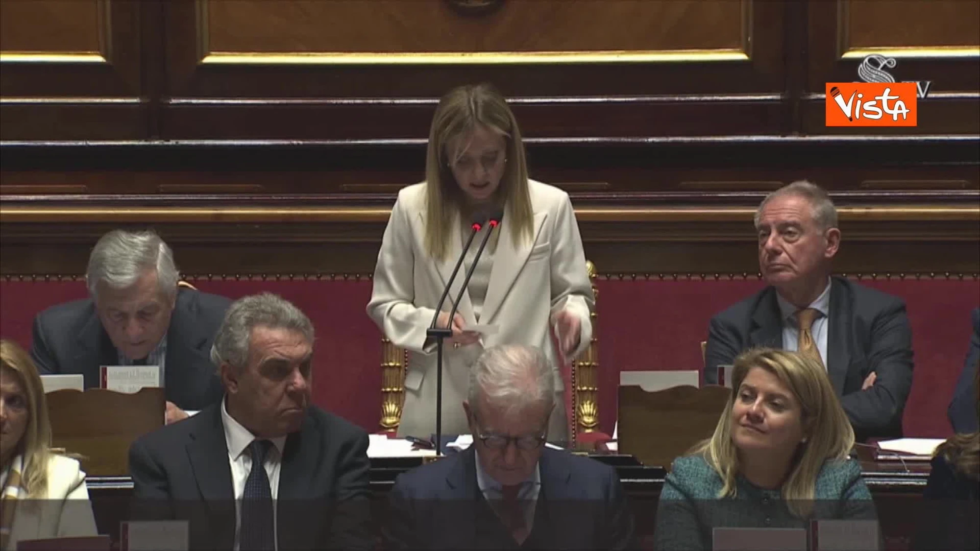 Giorgia Meloni replica al M5s: "Dalle banche proventi miliardari grazie ai vostri provvedimenti"