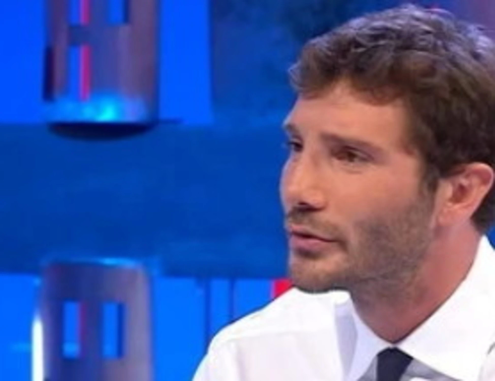 Affari Tuoi, lo sfogo di Stefano De Martino: "Qua, mai"