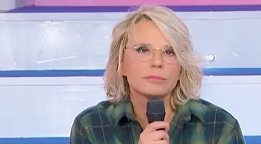 Maria De Filippi, la bordata inaspettata: "So che vi ha abituato..."