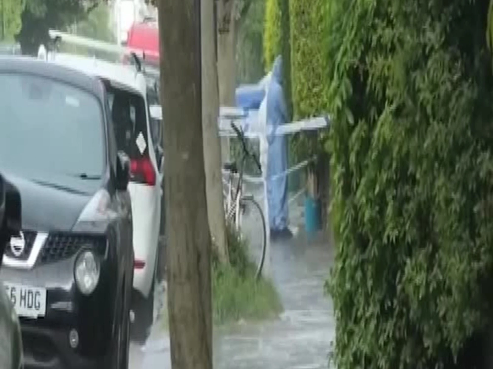 Regno Unito, la polizia indaga sull'incendio in casa di Starmer