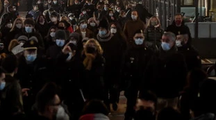 Coronavirus, "troppe persone": subito una nuova stretta, in arrivo nuovi divieti