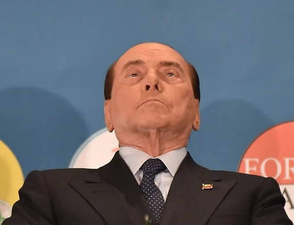 Silvio Berlusconi, fonti di Forza Italia: risponde alle terapie, ecco quando lascerà l'ospedale
