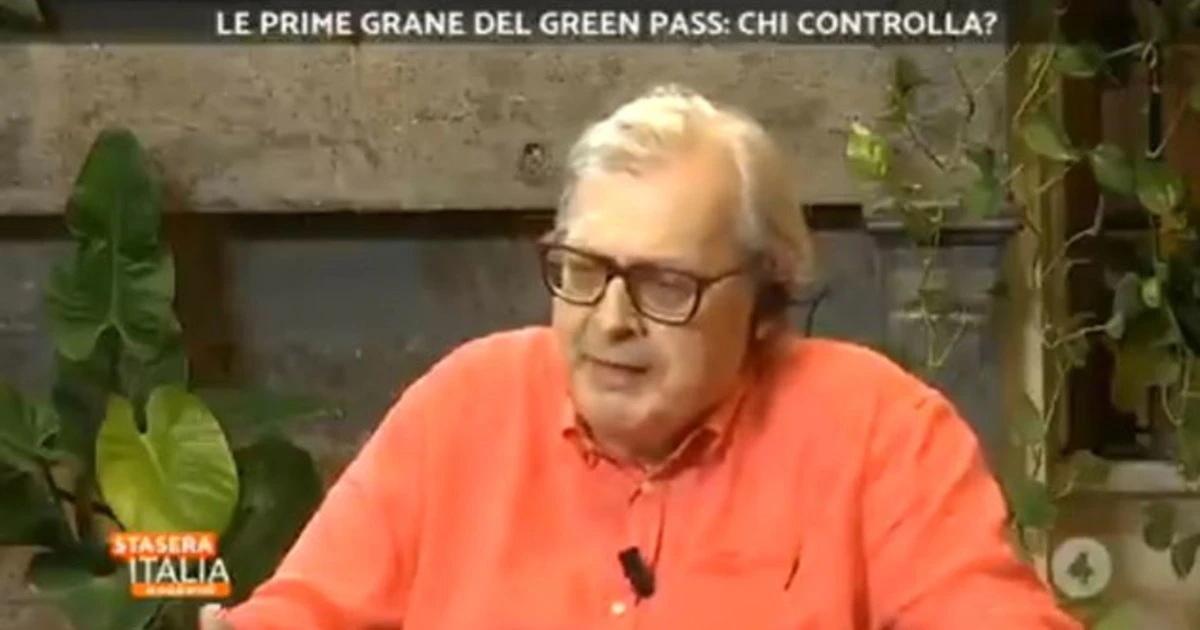 Stasera Italia, Vittorio Sgarbi e la rivelazione sul vaccino: "Ho parlato col generale Figliuolo"