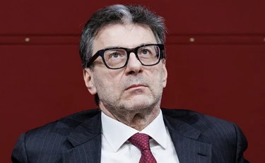 Manovra 2027 da 23,5 miliardi: aiuti a famiglie e imprese, ma anche tagli ai ministeri, le novità