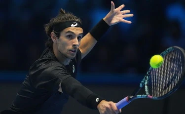 Lorenzo Musetti, vince Alcaraz in due set: il colpo che lo fa tornare numero 1