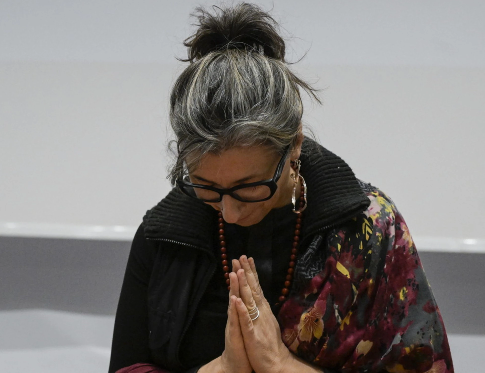 Francesca Albanese, grottesca Moni Ovadia: "Un dono conoscerla, donna straordinaria"