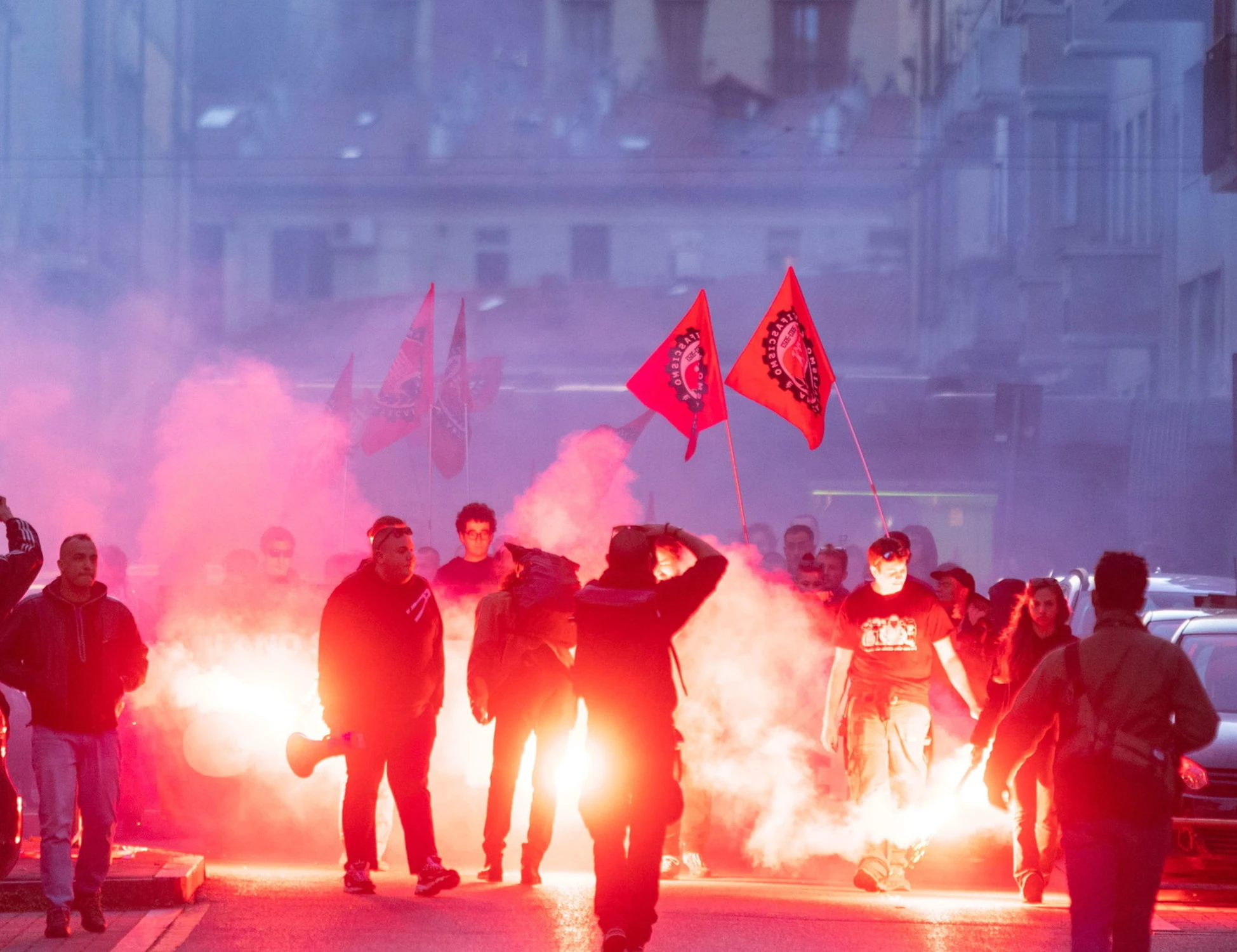 Quel filo rosso fra portale antifa, G8 e anarchici