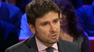 Alessandro Di Battista, retroscena: mira a fare "il Salvini del M5s", il piano per tornare al vertice con Barbara Lezzi