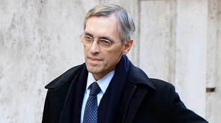 Niccolò Ghedini, Marco Travaglio: "In tv lui è un osso duro, conosce il diritto e non vai sul liscio"