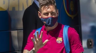 Lionel Messi, il fax al Barcellona: "Vado via gratis", battaglia legale in vista