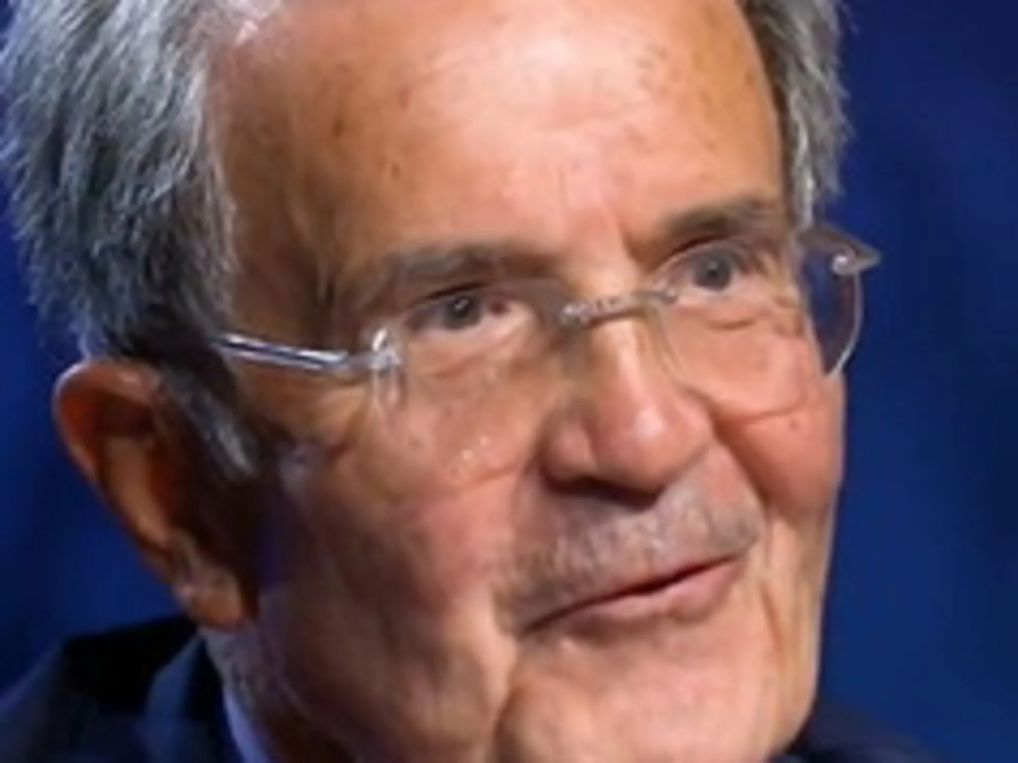 L'unico pericolo per il centrodestra è la super-ammucchiata che sta studiando Prodi