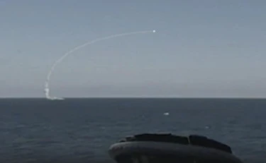 Putin umilia Starmer: tre sottomarini russi in acque inglesi