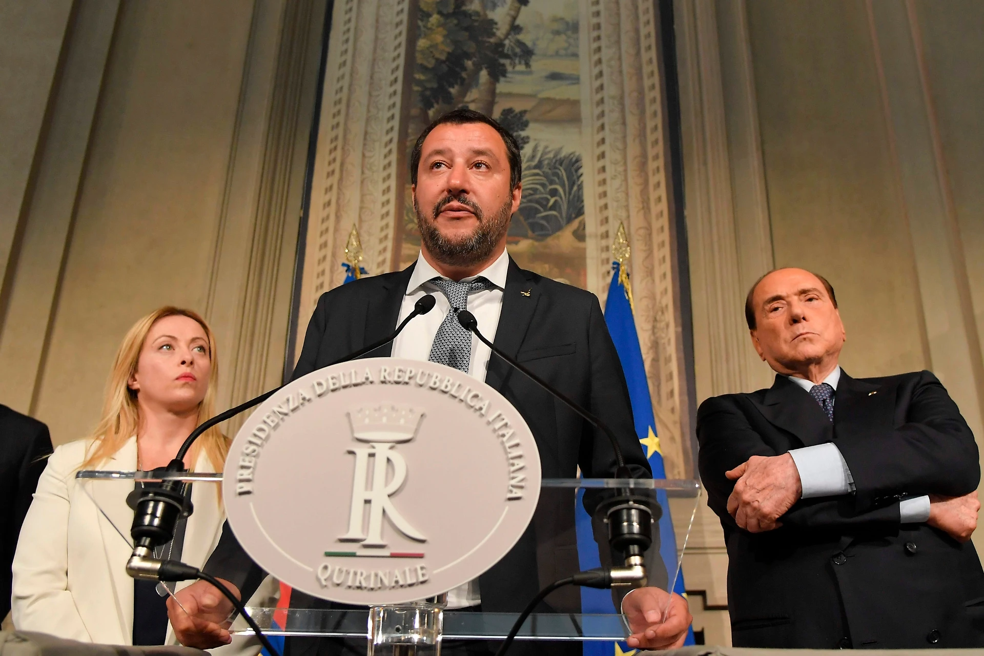 Giorgia Meloni, il retroscena di Vespa sull'ingresso nel governo: "Esclusi per non far soffrire Berlusconi"