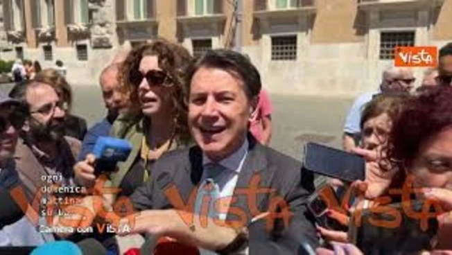 'Siate coraggiosi e io farò lo stesso' su Camera con Vista su La7 di Alexander Jakhnagiev
