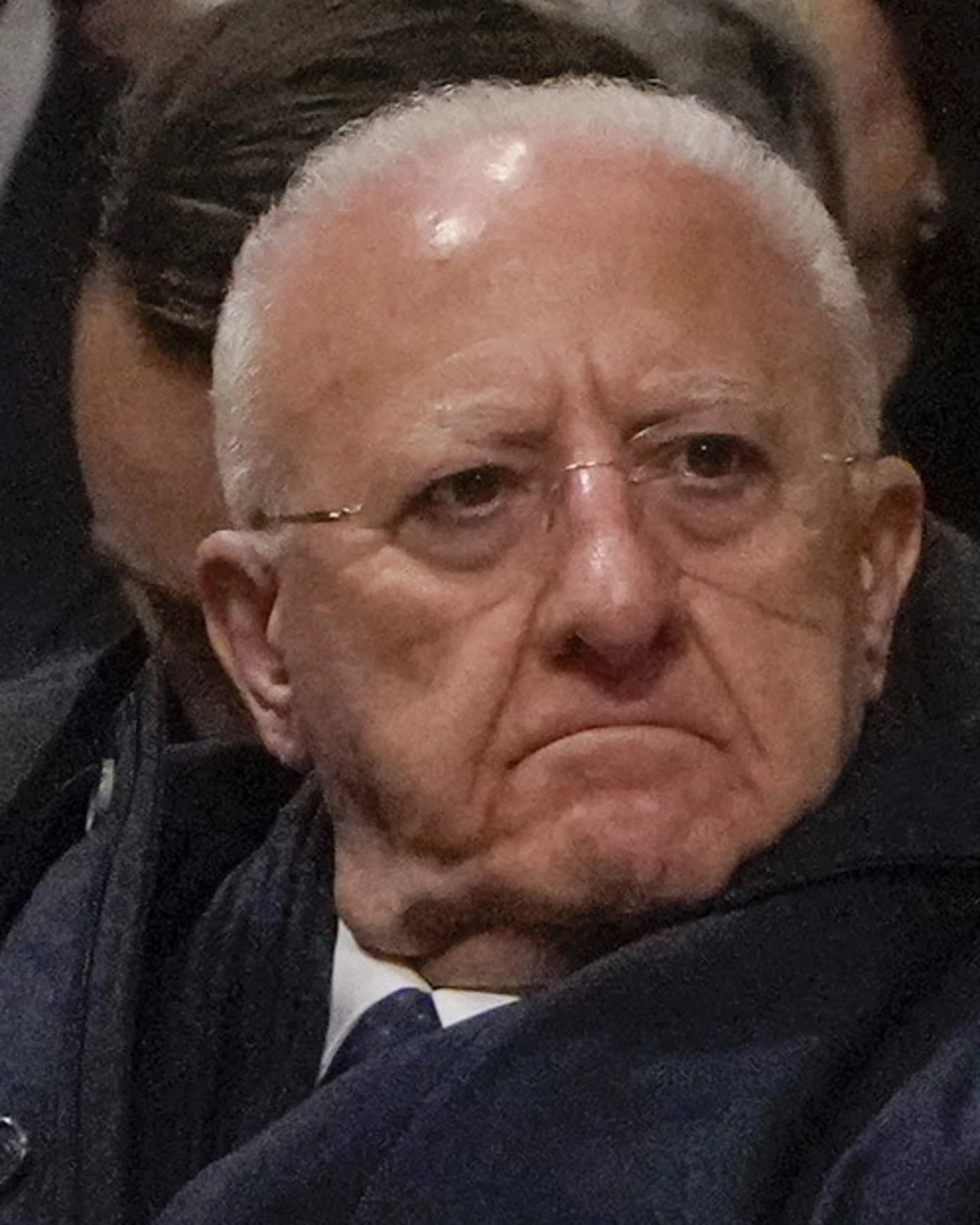 Vincenzo De Luca attacca FdI? Ecco cosa vuole nascondere