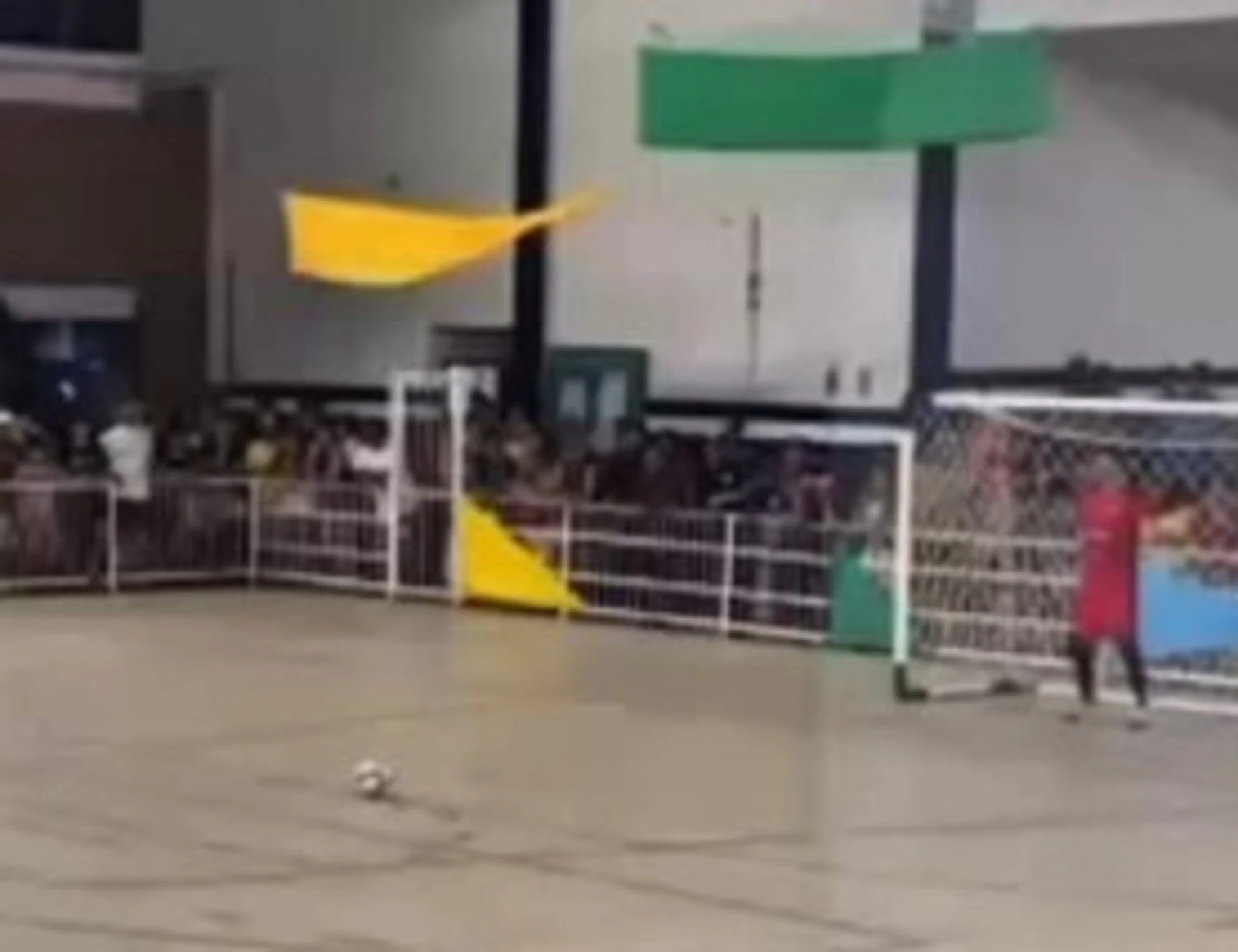 Brasile, calciatore para un rigore e poi muore: tragedia in campo