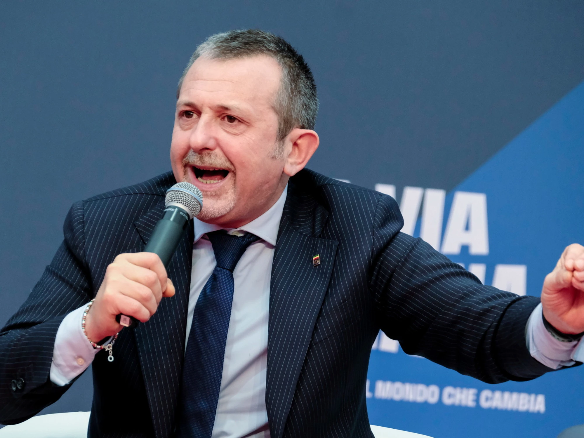 "Forse te lo sei scordata": Delmastro azzera Schlein