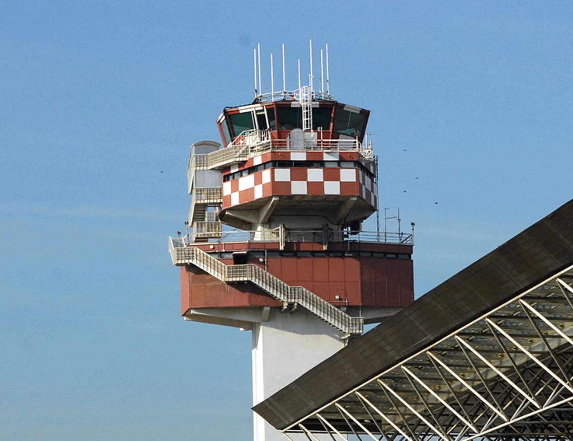 Sui nostri aeroporti bisogna investire