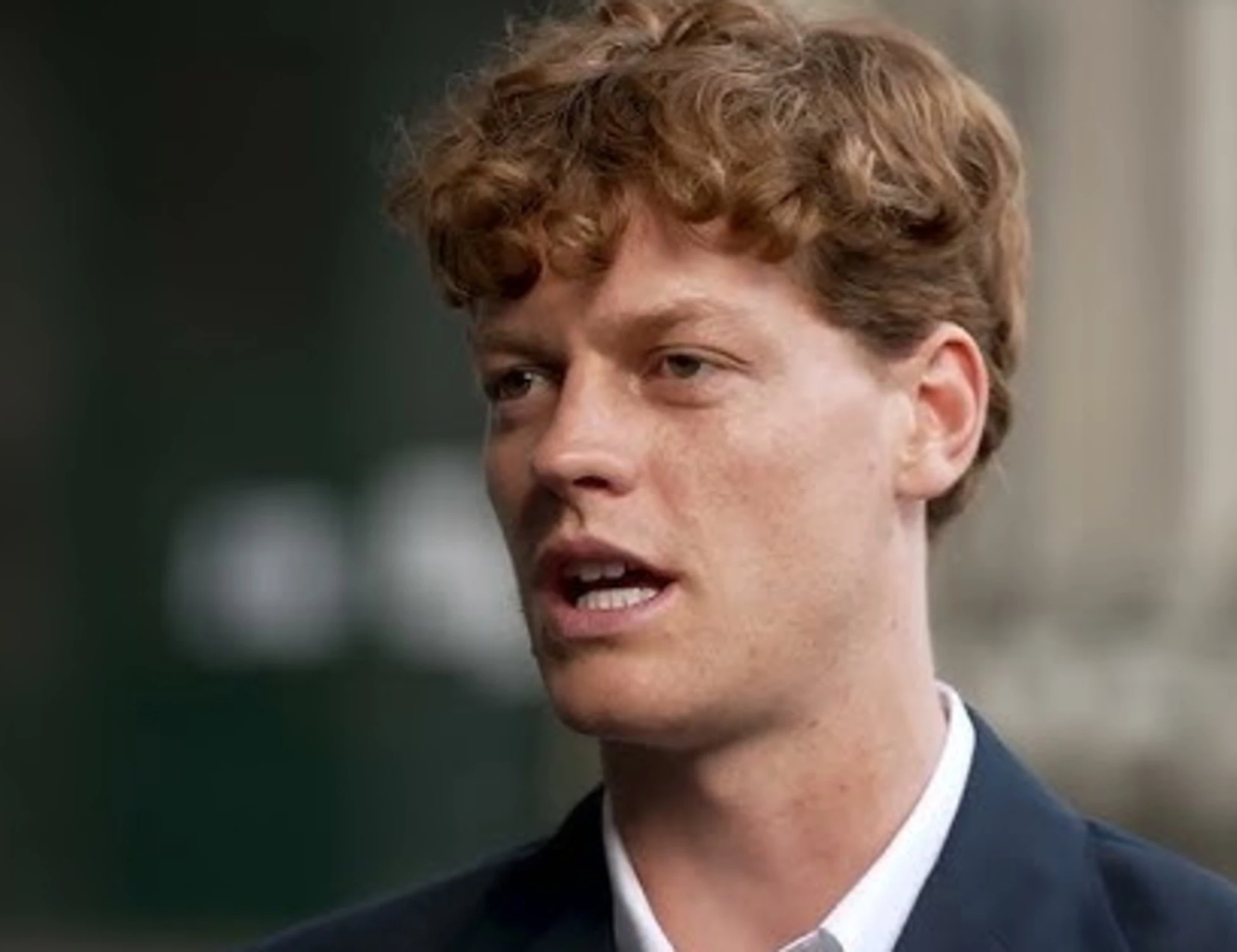 Jannik Sinner, "maestro di scacchi e apprendista": chi lo insulta
