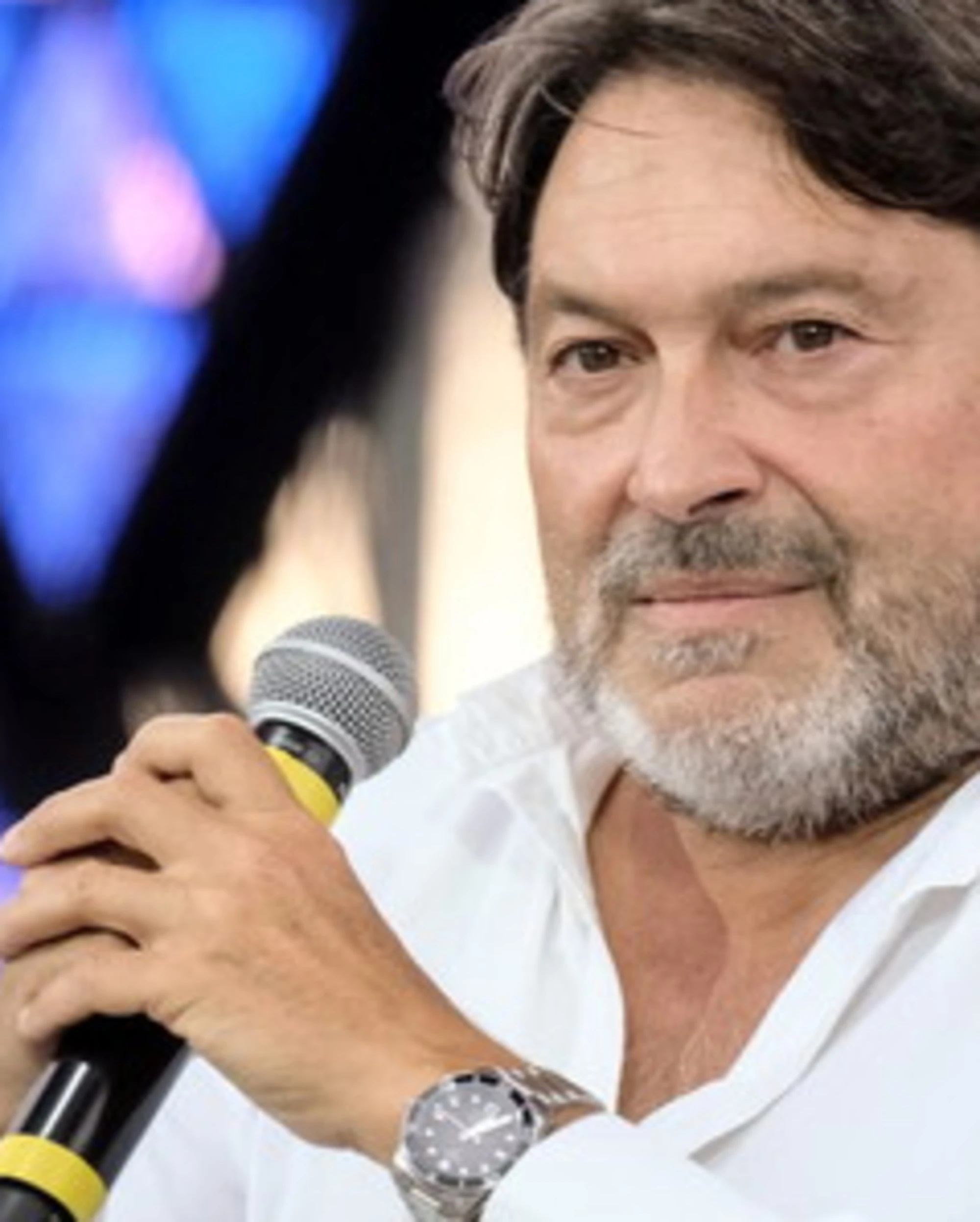 Attentato contro Sigfrido Ranucci: auto bomba sotto casa del giornalista di Report