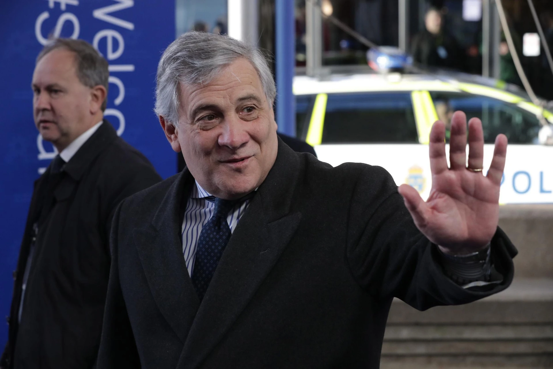 Antonio Tajani, la lezione al francese Moscovici: "Non parla a nome dell'Ue, lui è stato inopportuno"