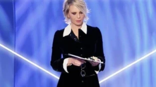 C'è posta per te, Maria De Filippi cambia tutto: niente "storia di un regalo", l'inizio che sconvolge i fan