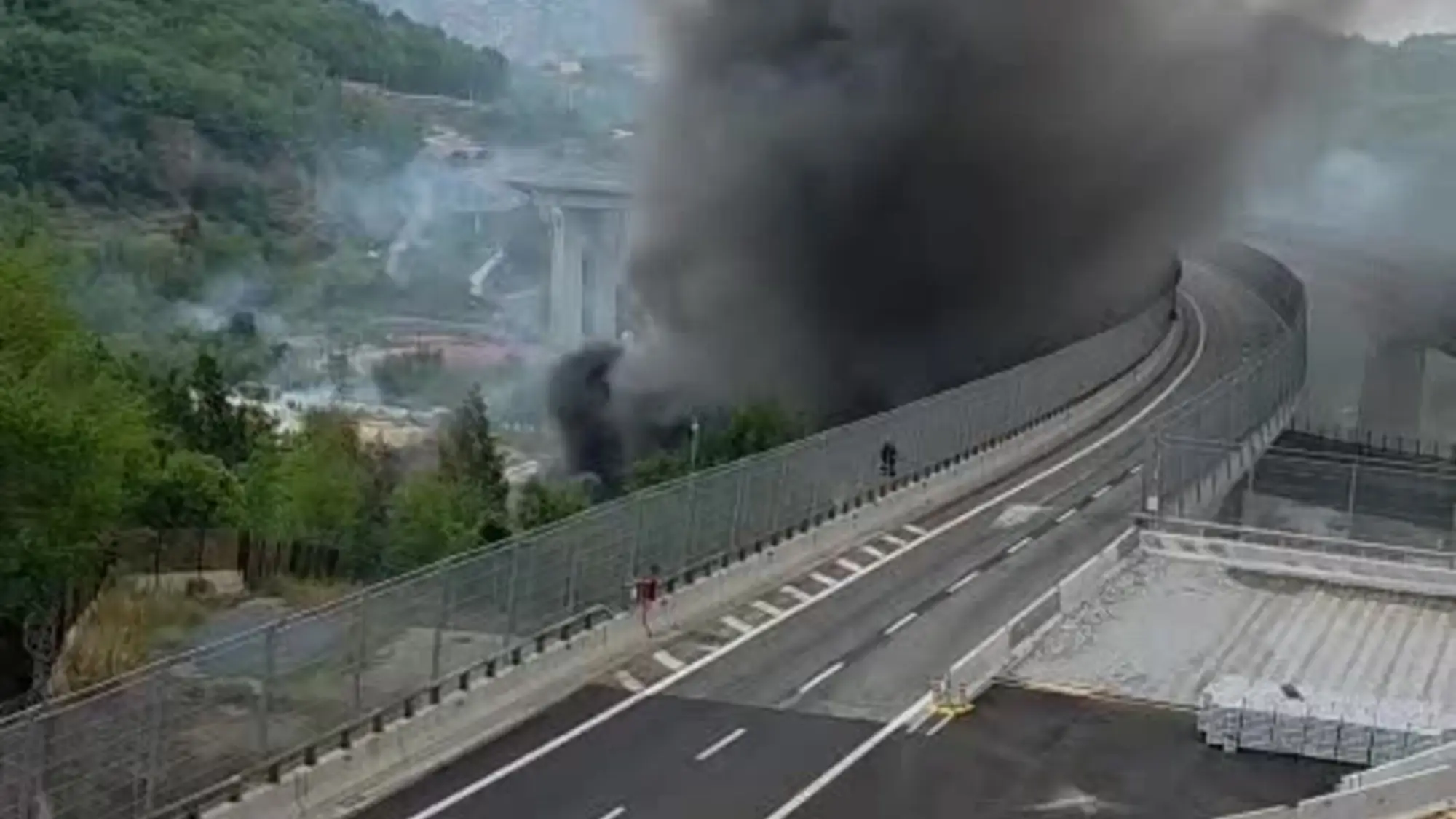 ALTA FELICITÀ O ALTO TERRORISMO? GLI ANTAGONISTI CERCANO IL MORTO, AIZZATI DA UNA CERTA POLITICA