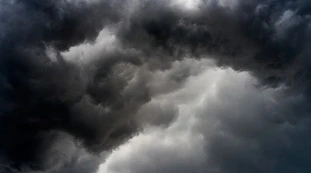 Meteo, la condanna di ottobre: diluvio e mareggiate, ecco i giorni da allerta rossa