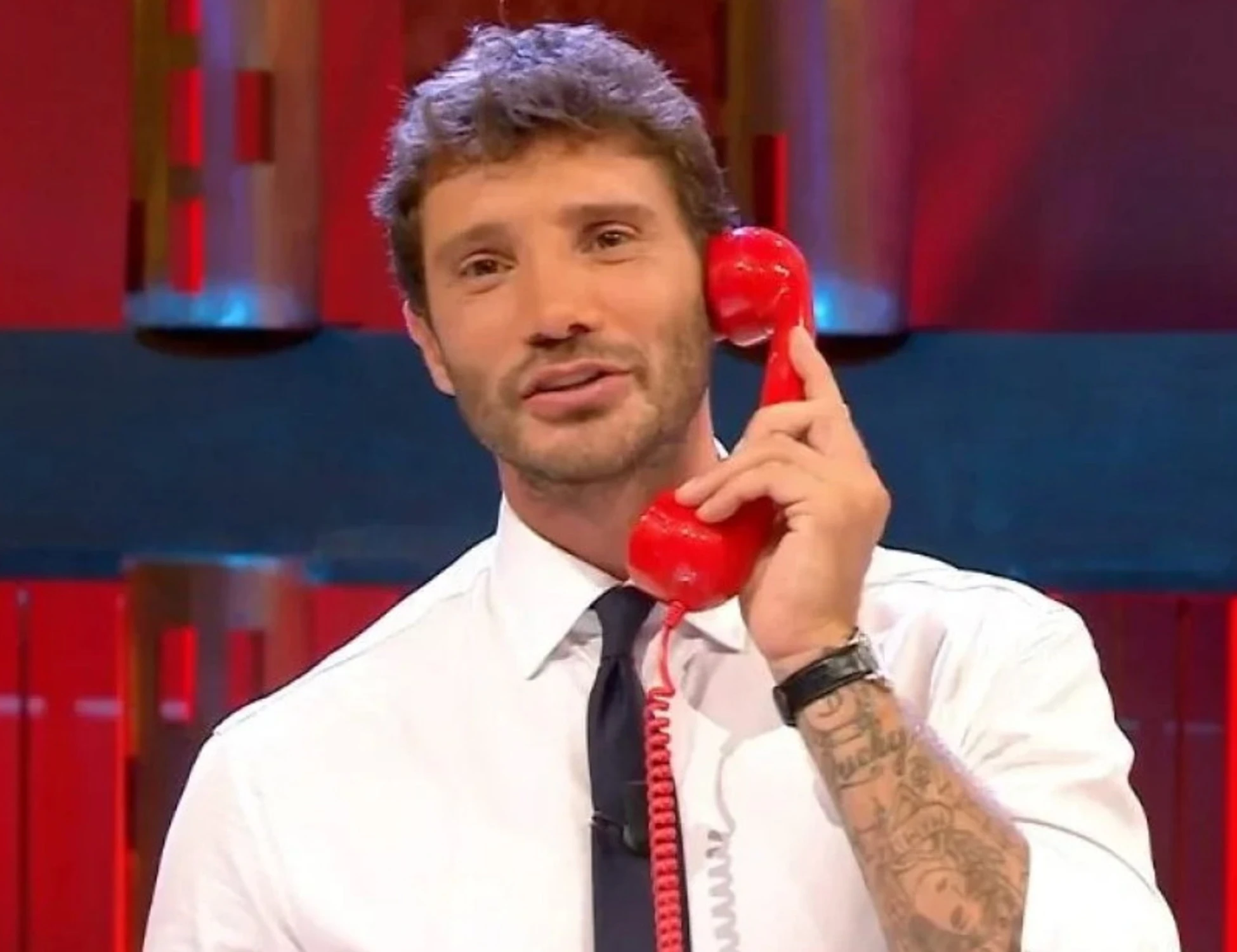 Sanremo 2026, clamoroso: chi condurrà insieme a Stefano De Martino