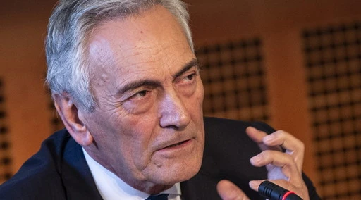 Figc, la ricetta di Gravina: "Rinvio Europei e chiusura dei campionati anche dopo il 30 giugno"