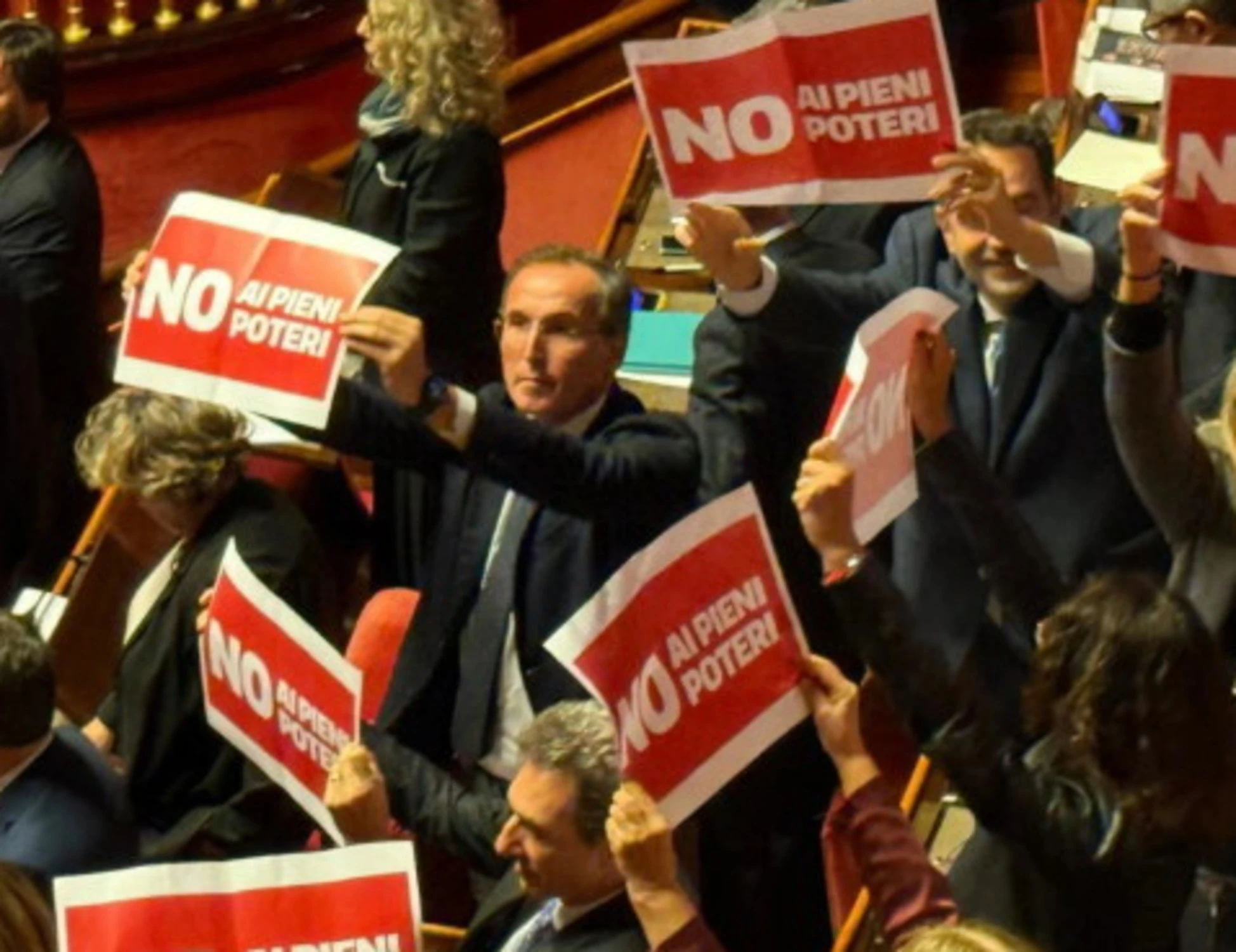 Referendum, l'alluvione giudiziaria e i masochisti del "no"
