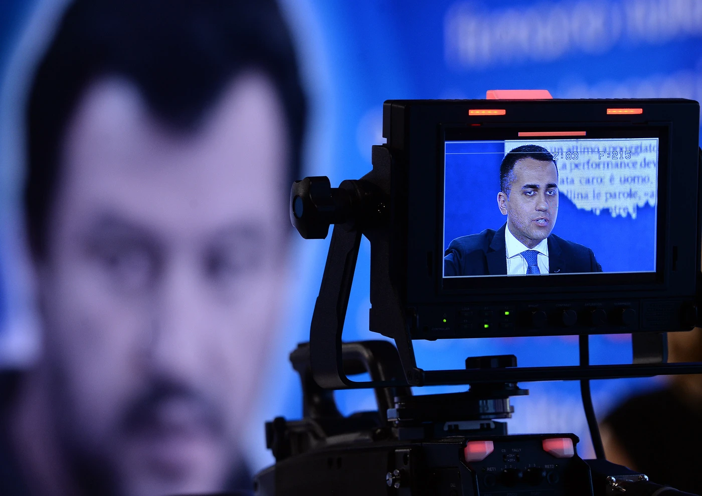 Matteo Salvini e Luigi Di Maio, l'indiscrezione sulla crisi di governo: "Su cosa salta, dopo le europee"