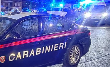 Catania, sorprende il ladro a rubargli in casa: lo accoltella, finisce male