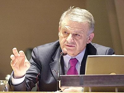 Rifiuti, Clini: "Malagrotta? Non ho parlato con prefetto Sottile, bisogna capire"