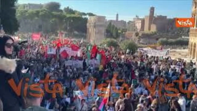 https://media.liberoquotidiano.it/MiWt31fqQhIZWsrewO8MCDL3s-MfObqdIPaup3wIRjY/width:800/quality:90/aW1hZ2VzLzIwMjUvMTAvMDQvMTY0NjIxMjI1LWJkMjgzMjk4LWExMjItNDI4MC05MjIyLWM1MGQxNjNmMWRmMS5qcGc.webp