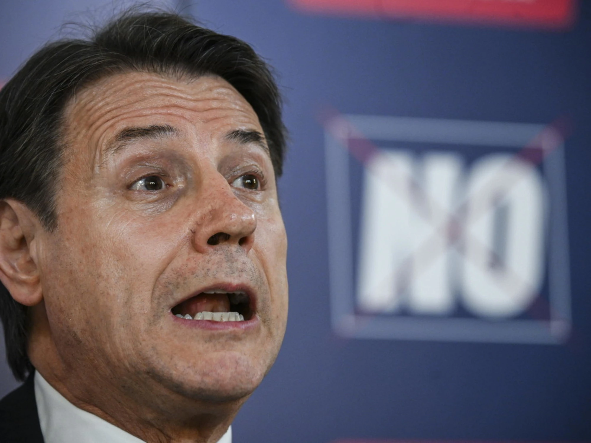 Sondaggio Tecnè, la sorpresa: Schlein rimonta e Conte trema