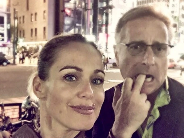 Isola dei famosi, Sonia Bruganelli violentissima: "Perché Striscia la Notizia infama Alessia Marcuzzi e il reality"