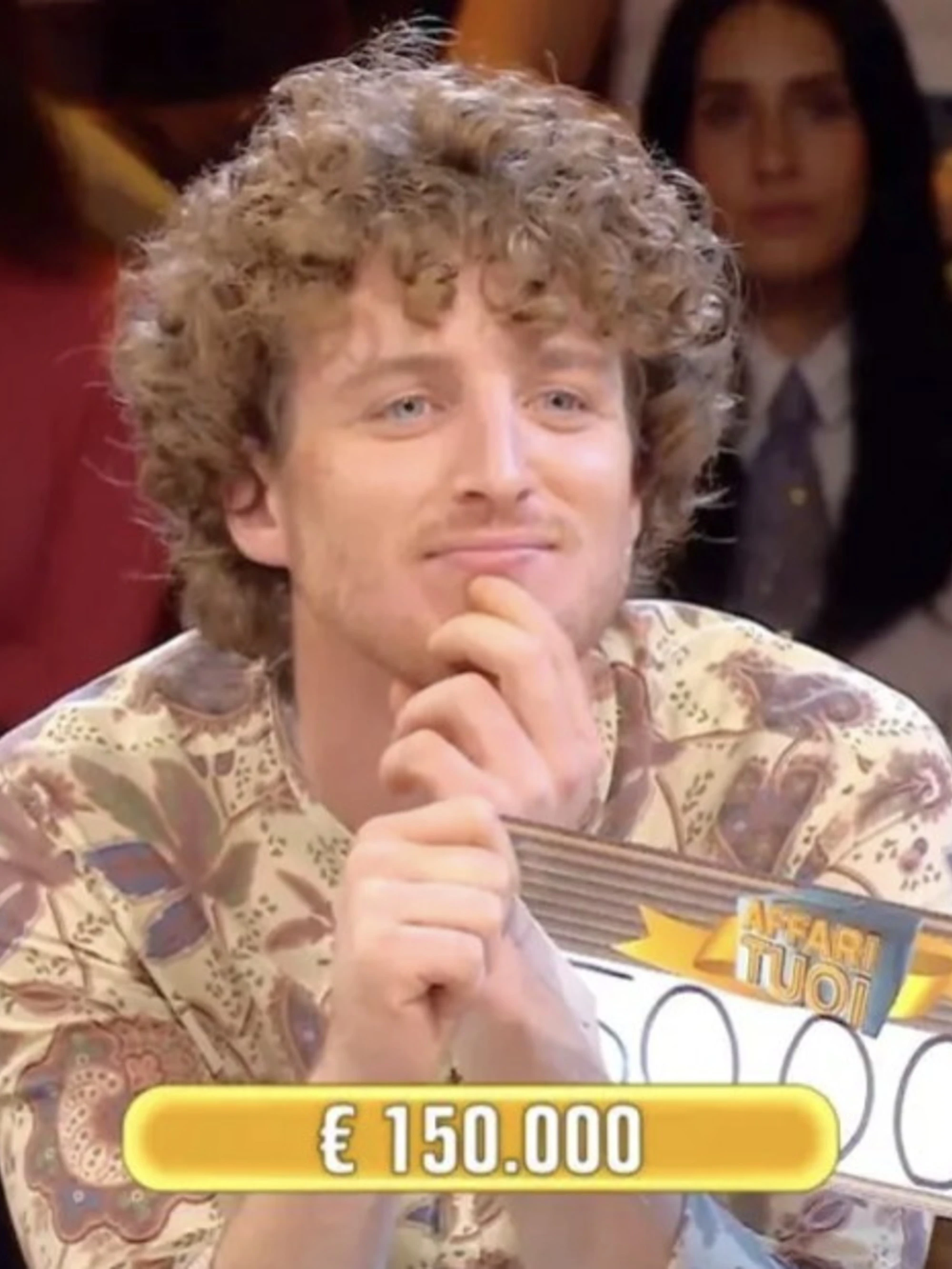 Affari Tuoi, Luca Bernardotto travolto: "Le tasse ci paghi"