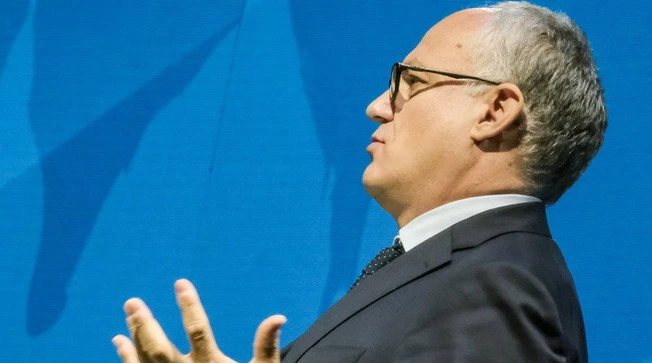 Gualtieri sfida la Meloni: "Li ho già registrati", esplode il caso