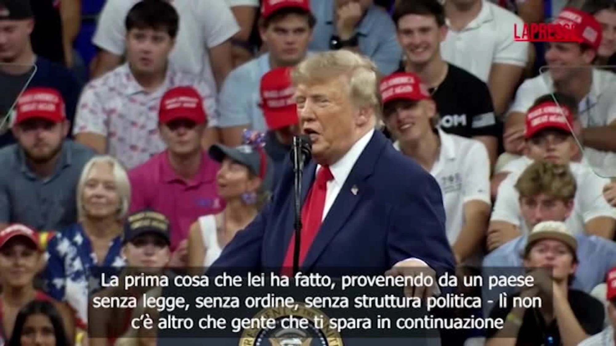 Trump fuori controllo: "Viene da un paese di m***a e...", chi insulta