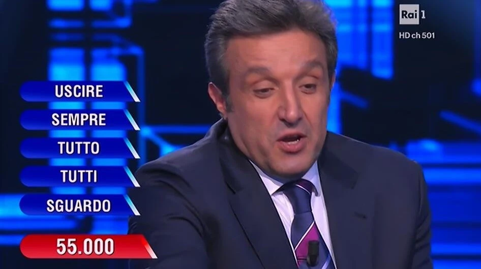 L'Eredità, Flavio Insinna e la gaffe atroce: "Centralini intasati dopo aver...". La furia del pubblico