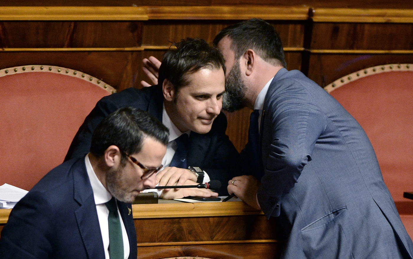 Giuseppe Conte, raptus vergognoso: "Anche se Siri è innocente". Bomba politica sul premier