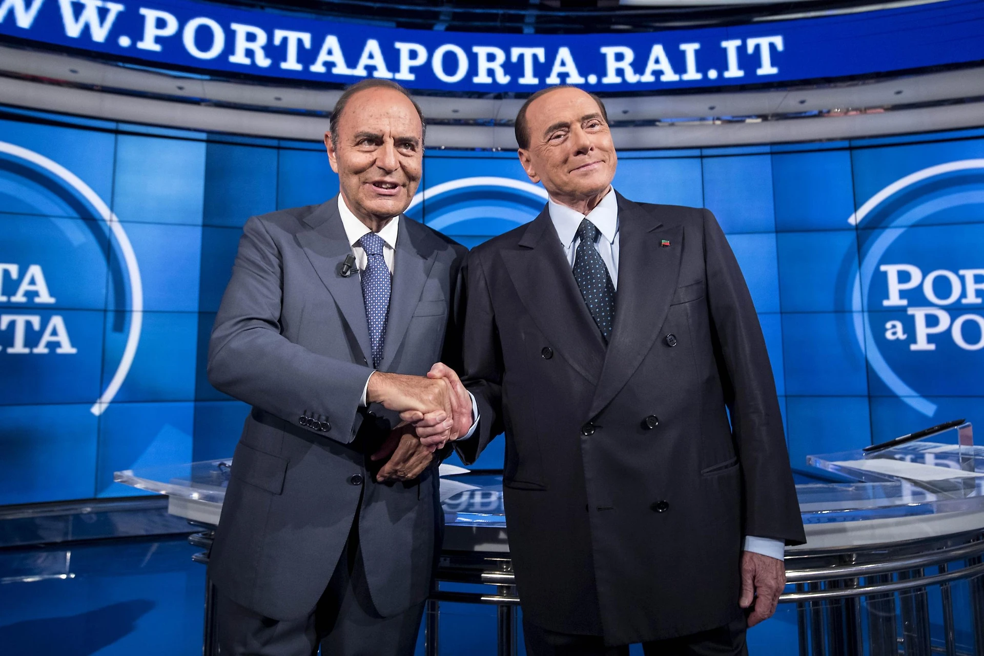 Vespa, il siluro del grillino Fico: "Cancellare Porta a porta dalla campagna elettorale"