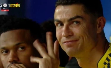 Cristiano Ronaldo, il gestaccio a Simone Inzaghi: bufera dopo il video